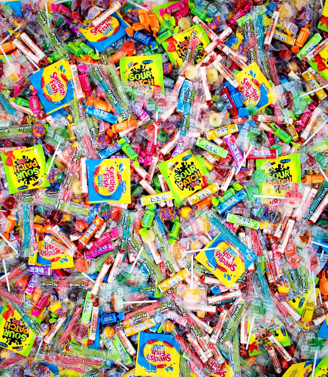Munchbox individually wrapped candies assortment for events and trick-or-treat bags