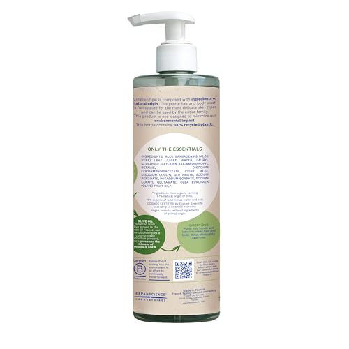 Mustela Cleansing Gel hand-foaming lather shows tear-free cleansing.
