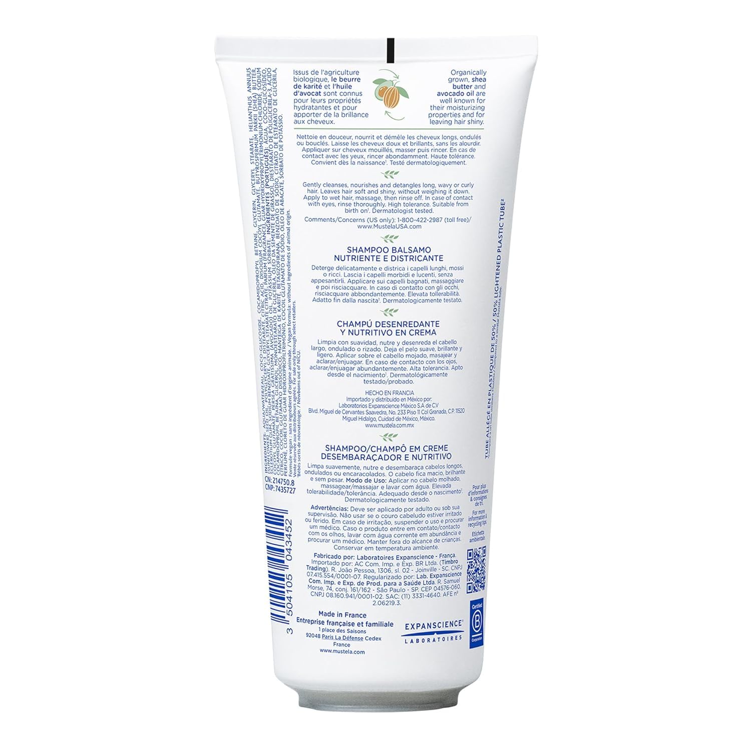 Mustela shampoo foam close-up showing rich lather for easy detangling.