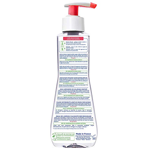 Mustela No-Rinse Cleansing Water soft cloth demonstrates convenient skin cleansing.
