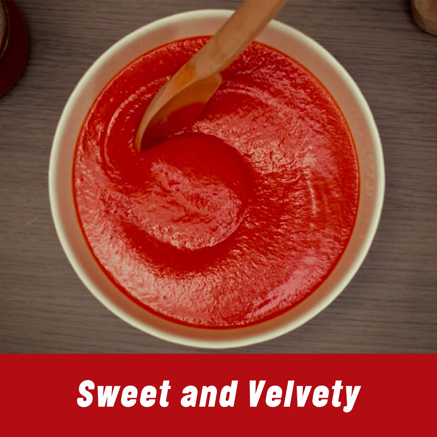 Mutti Tomato Puree close-up texture shows silky, seed-free puree for soups