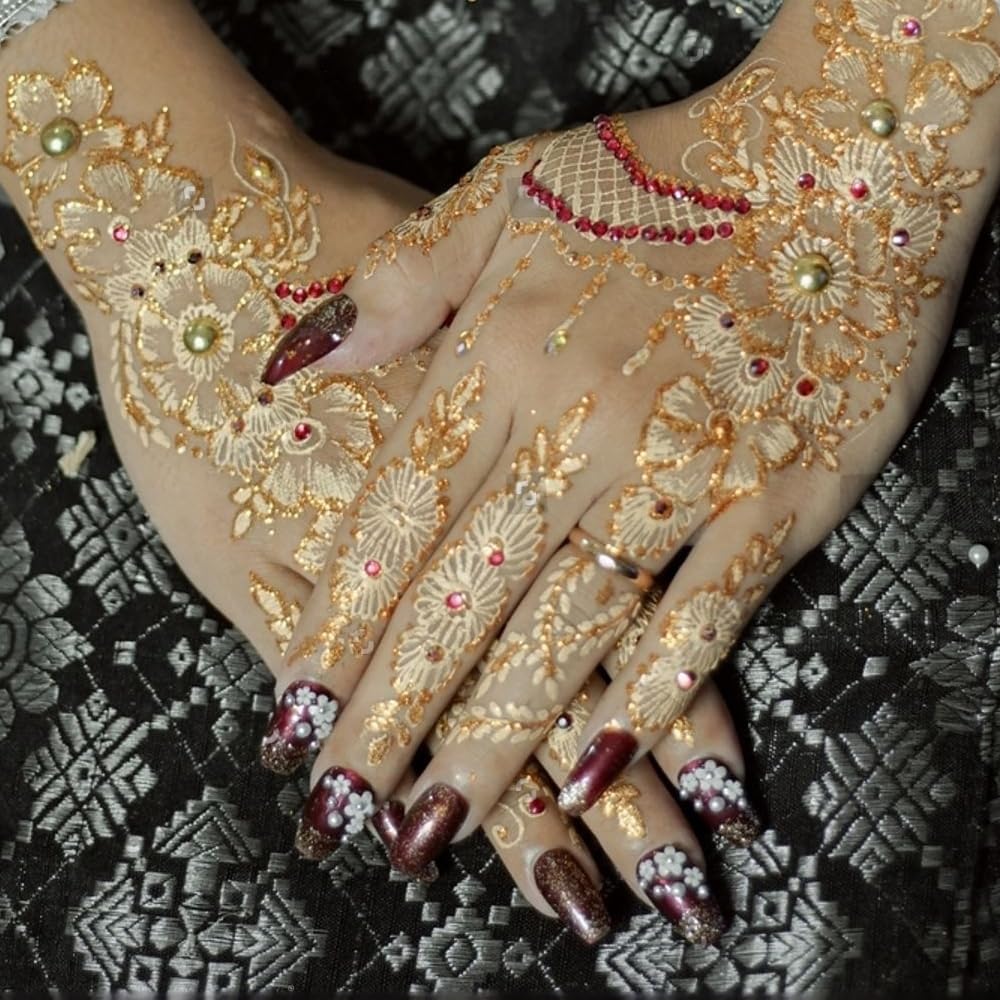 Mzstgh henna templates offer multiple sizes for placement on hands and arms.