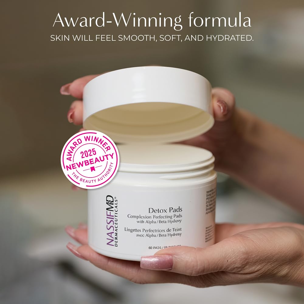NassifMD Exfoliating Detox Pads label illustrates the aha-bha exfoliation formula