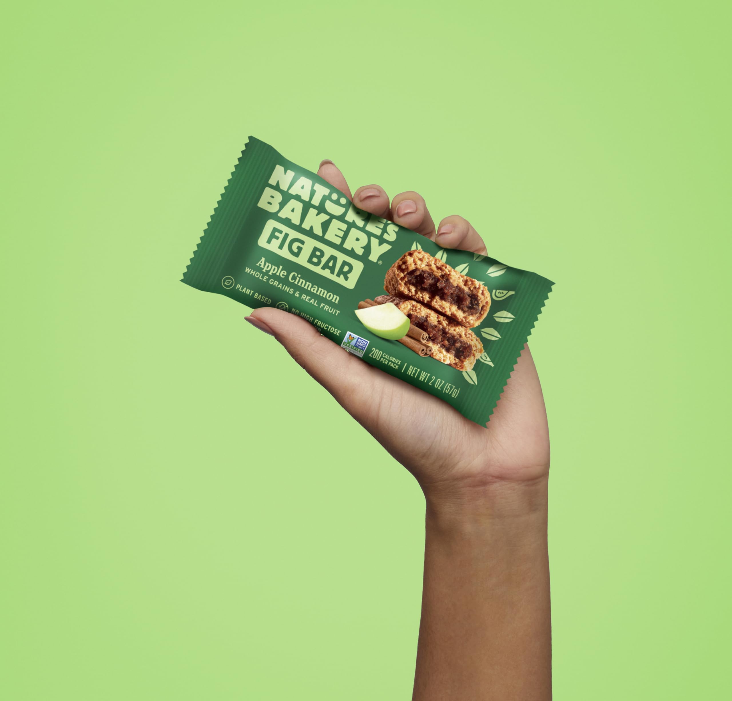 Nature's Bakery Apple Cinnamon Fig Bars in a lunchbox for school snacks