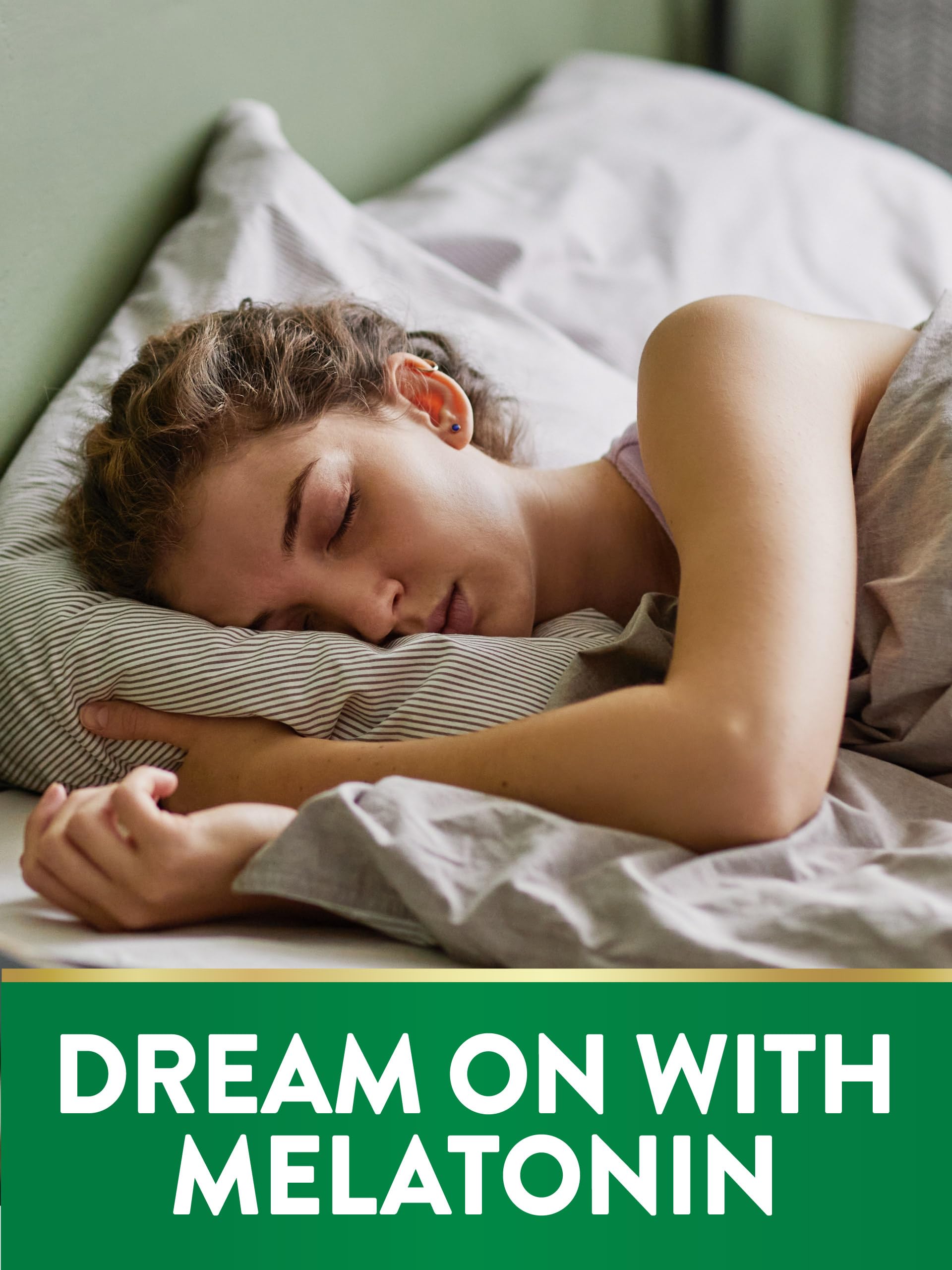 Nature's Truth Melatonin Liquid measuring dropper for precise servings.