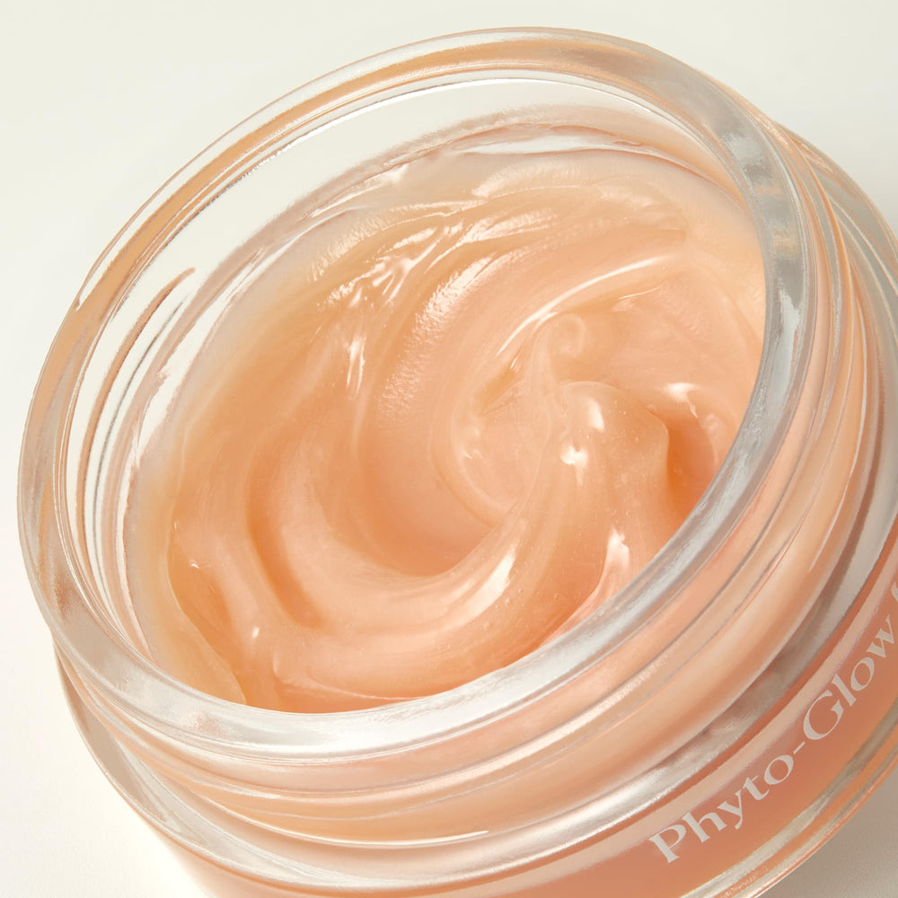 Naturium Phyto-Glow Lip Mask featuring jojoba oil for moisture retention