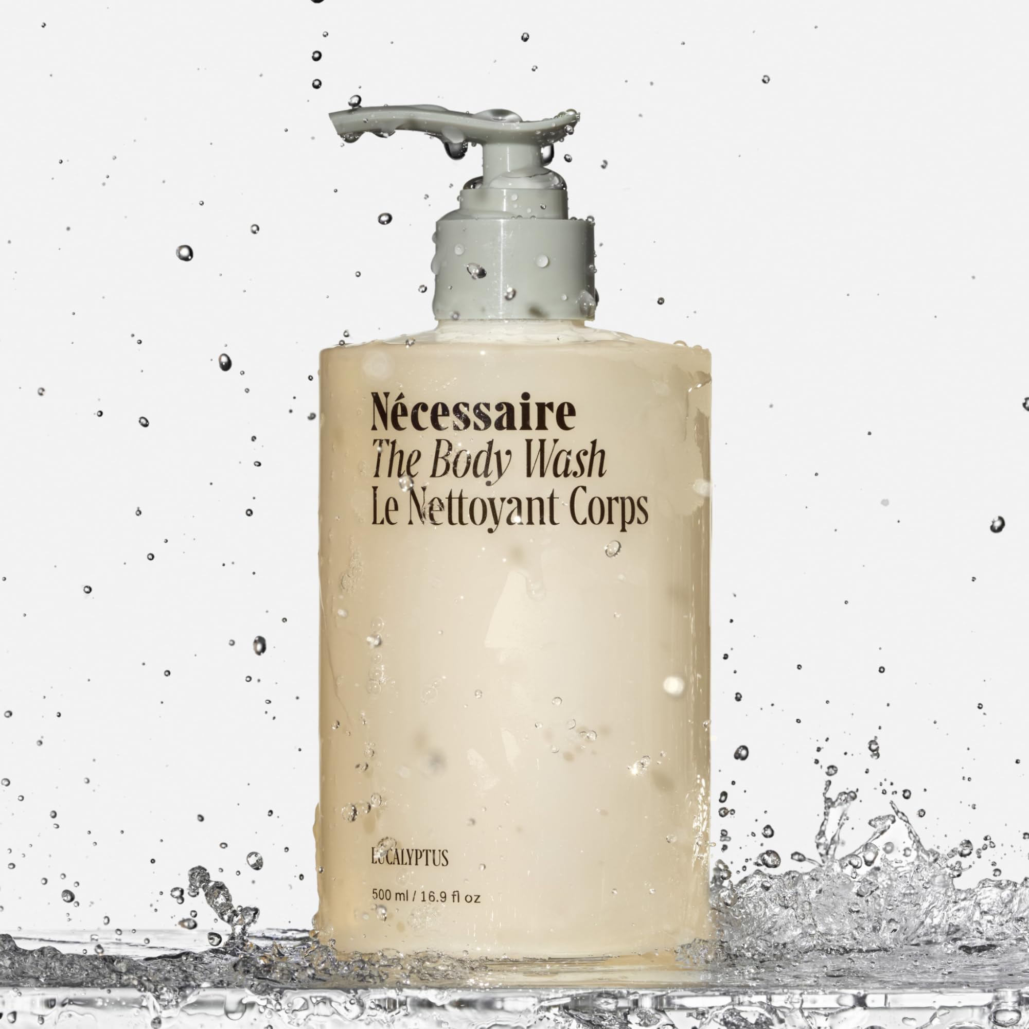 Nécessaire bottle-side-view highlights sleek packaging for easy daily showers.