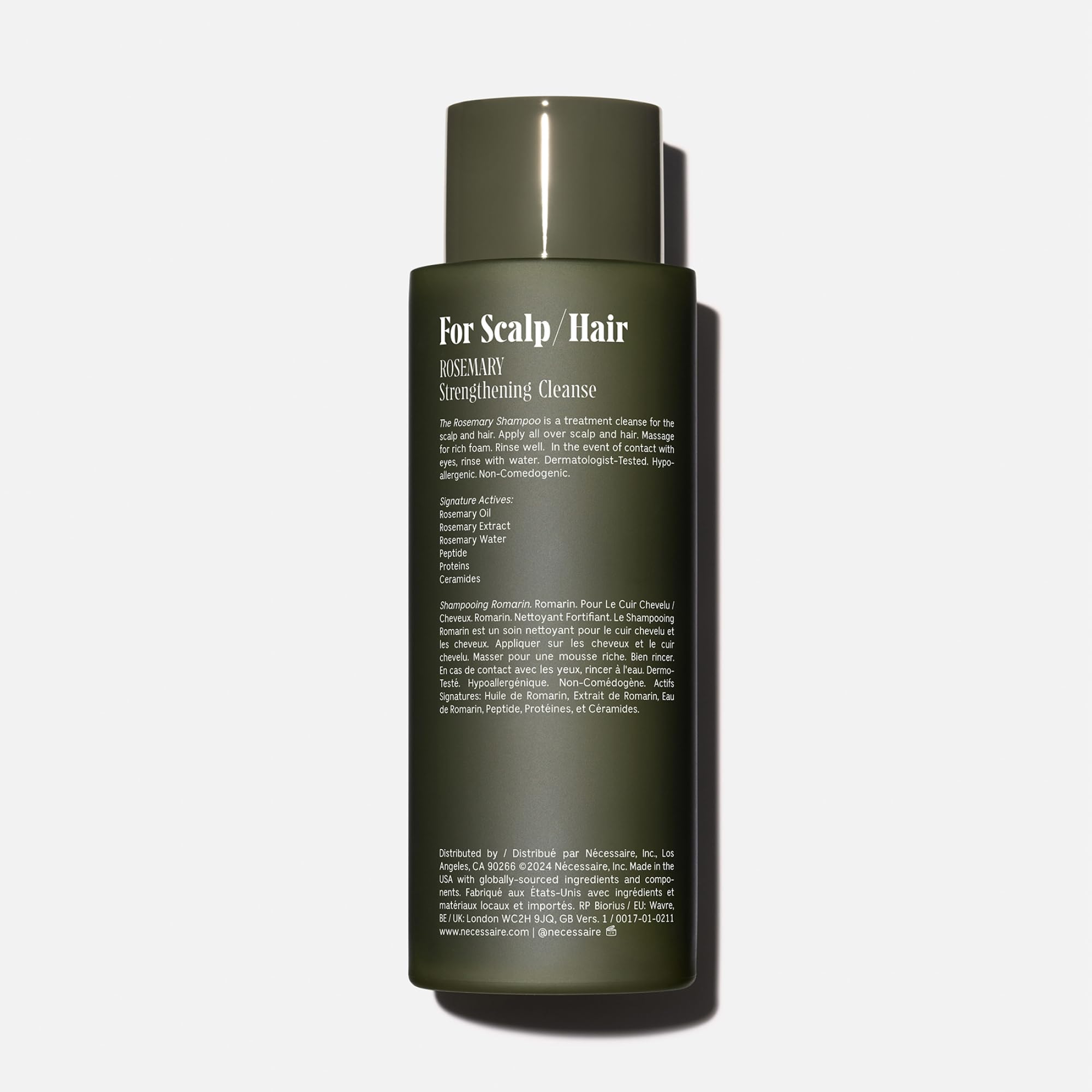 Nécessaire Rosemary Shampoo foam demonstrates a gentle daily cleanse.