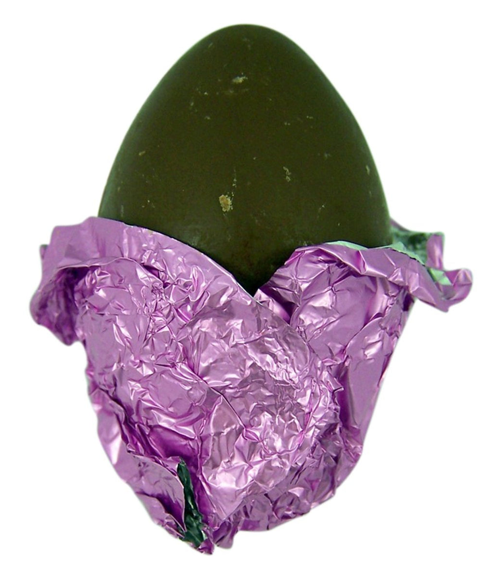Needzo foil-wrapped eggs offer giftable chocolate presentation.