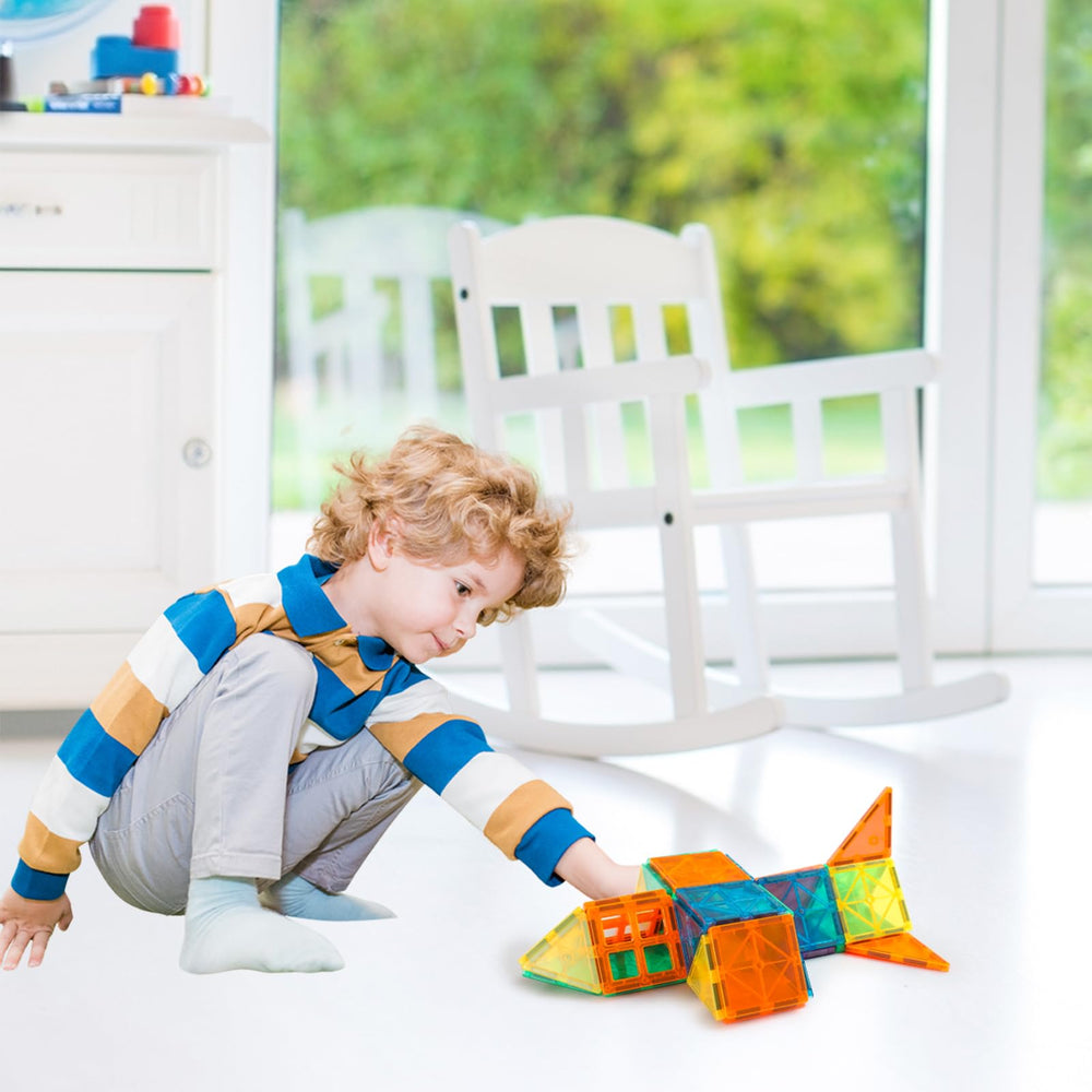 NEOFORMERS 70pcs set in a family-friendly setup encouraging collaborative problem solving