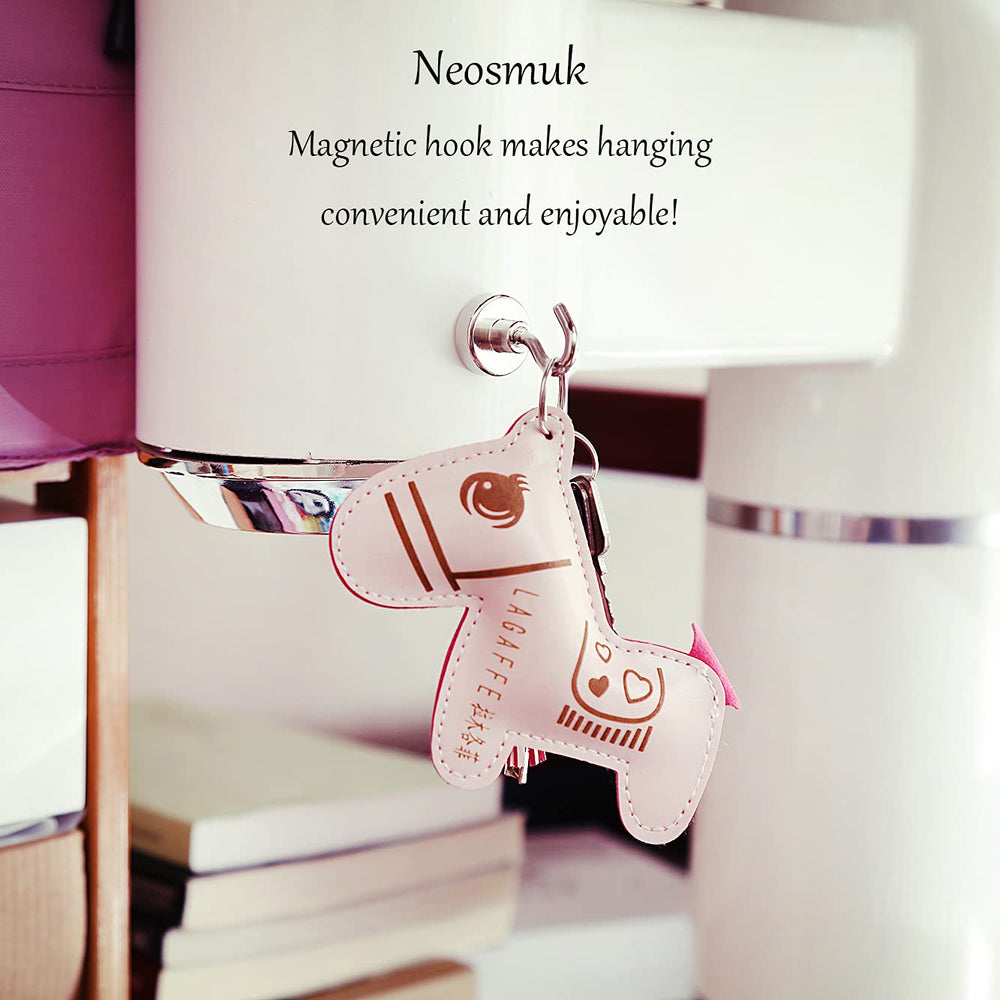 Neosmuk hook holds heavy items without wall damage
