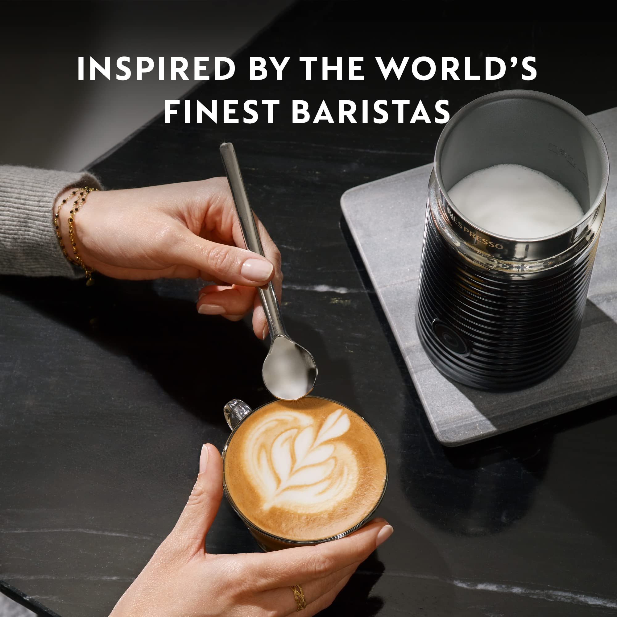 Milk froth blending with Caramello espresso for a milky sweetness.