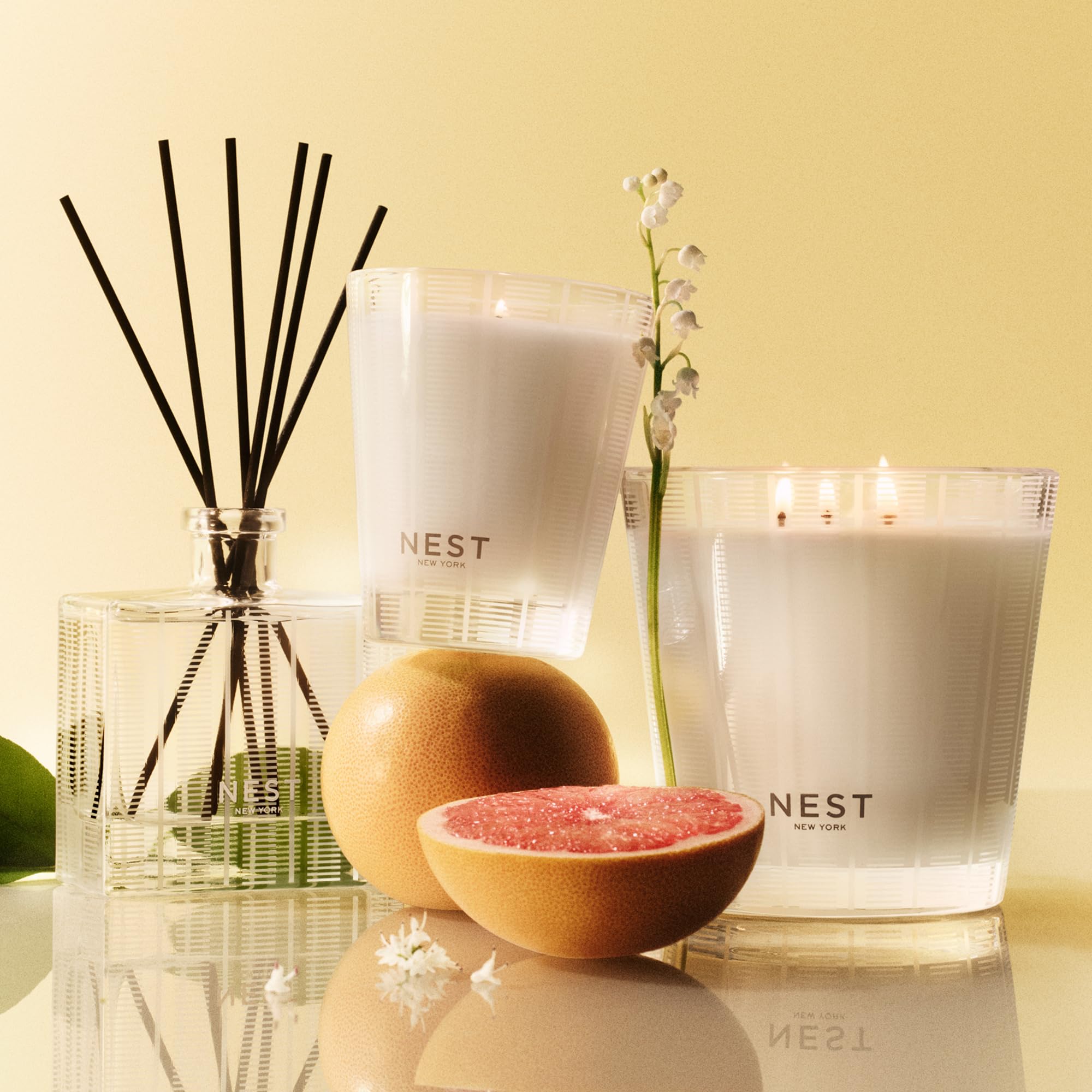 NEST New York Grapefruit ingredients graphic emphasizes plant extracts and antioxidants