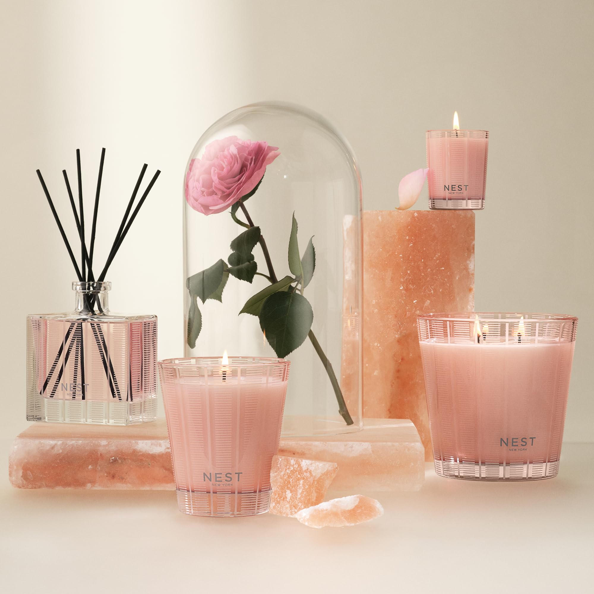 Nest New York Himalayan Salt Rosewater notes packaging close-up highlighting scent profile