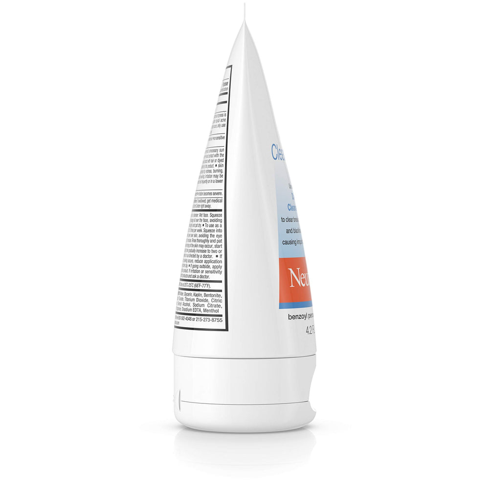 Neutrogena Clear Pore apply-mask demo showing 2-in-1 acne care.