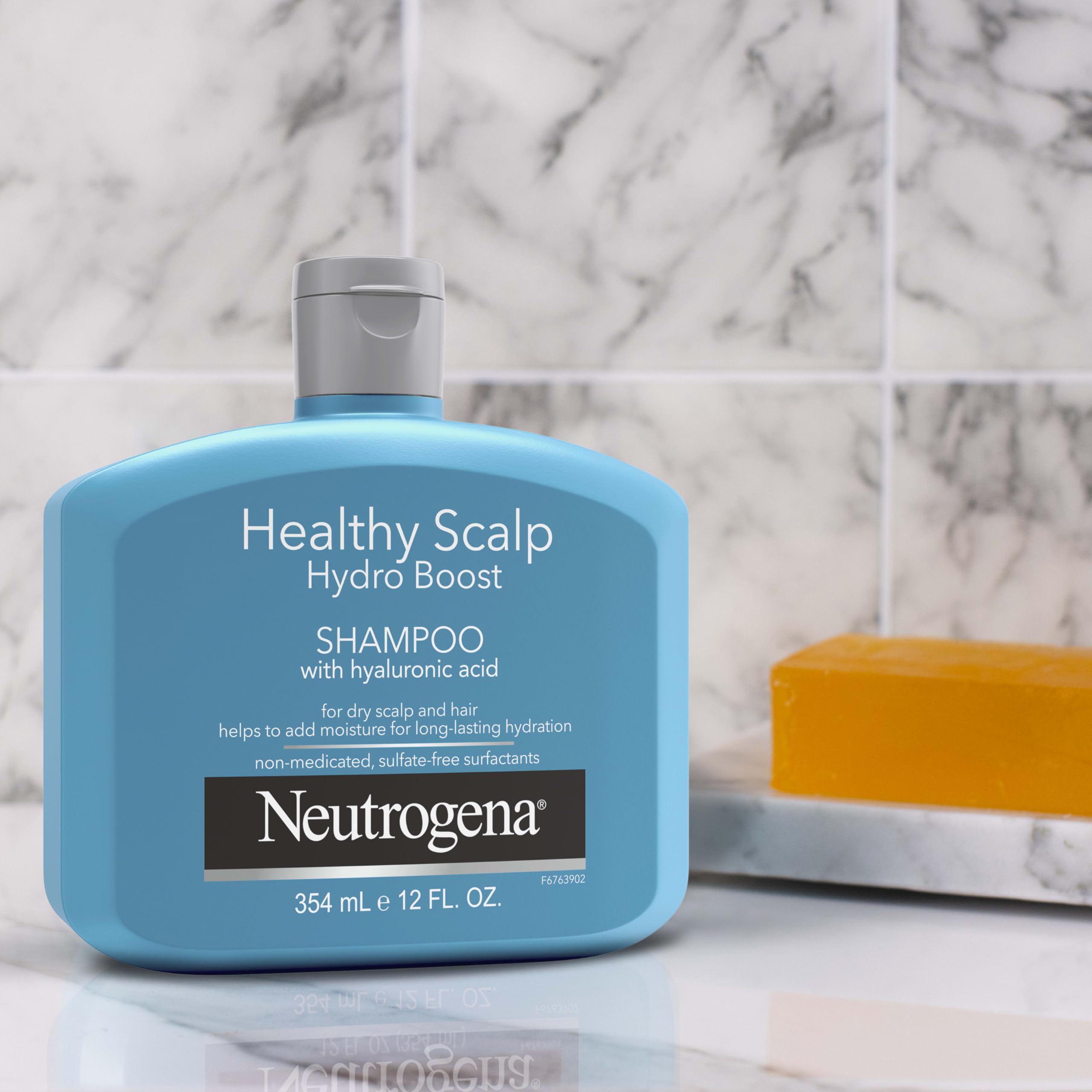Neutrogena Hydro Boost Conditioner label closeup detailing care