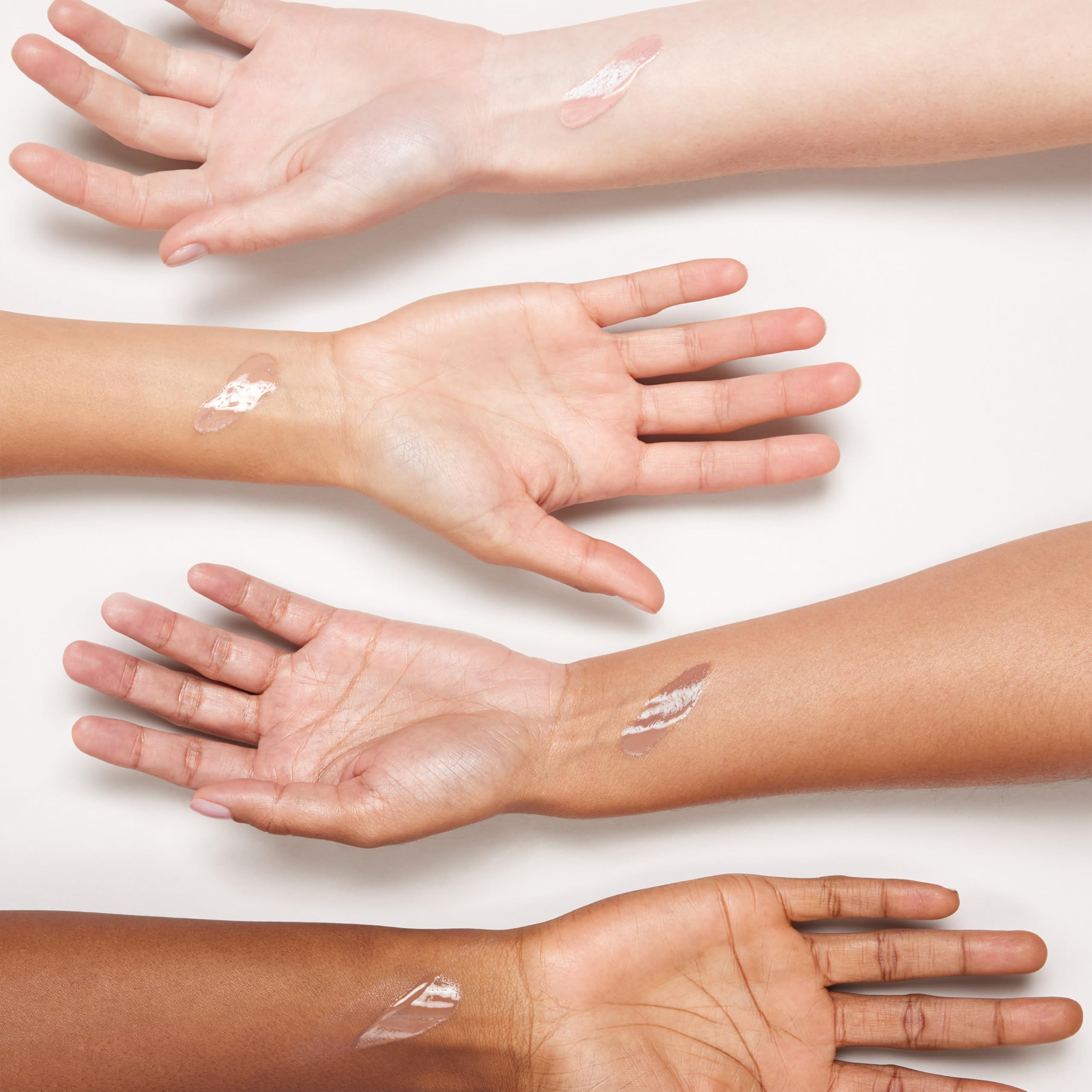 Vitamin E in Neutrogena Purescreen+ supports conditioned skin appearance.