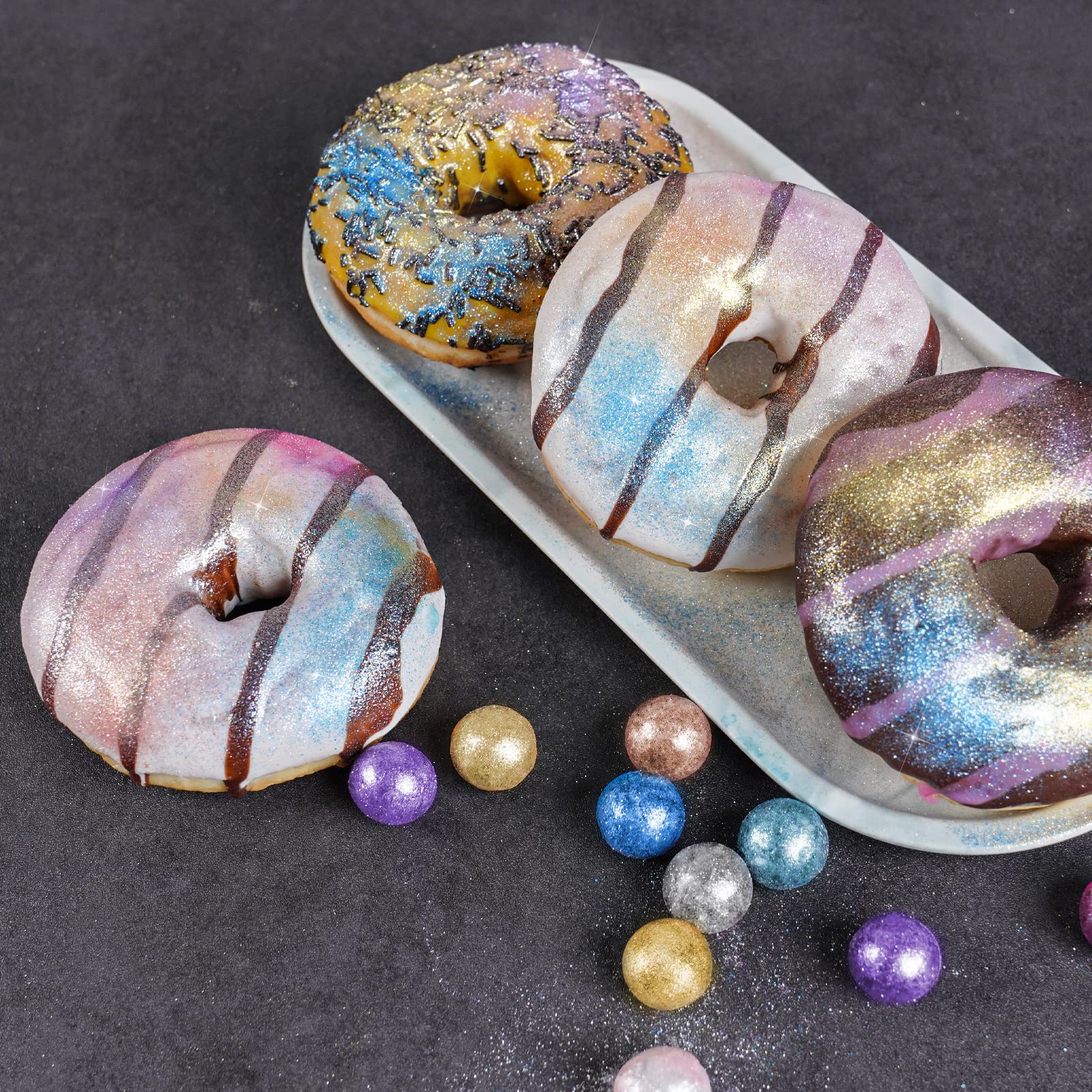 NiHome edible glitter blue sprinkle adds eye-catching shimmer to treats.