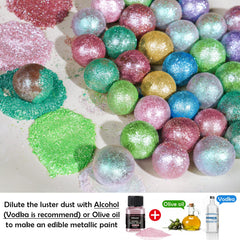 NiHome glimmer dust adding sparkle to a drink for vibrant presentation.