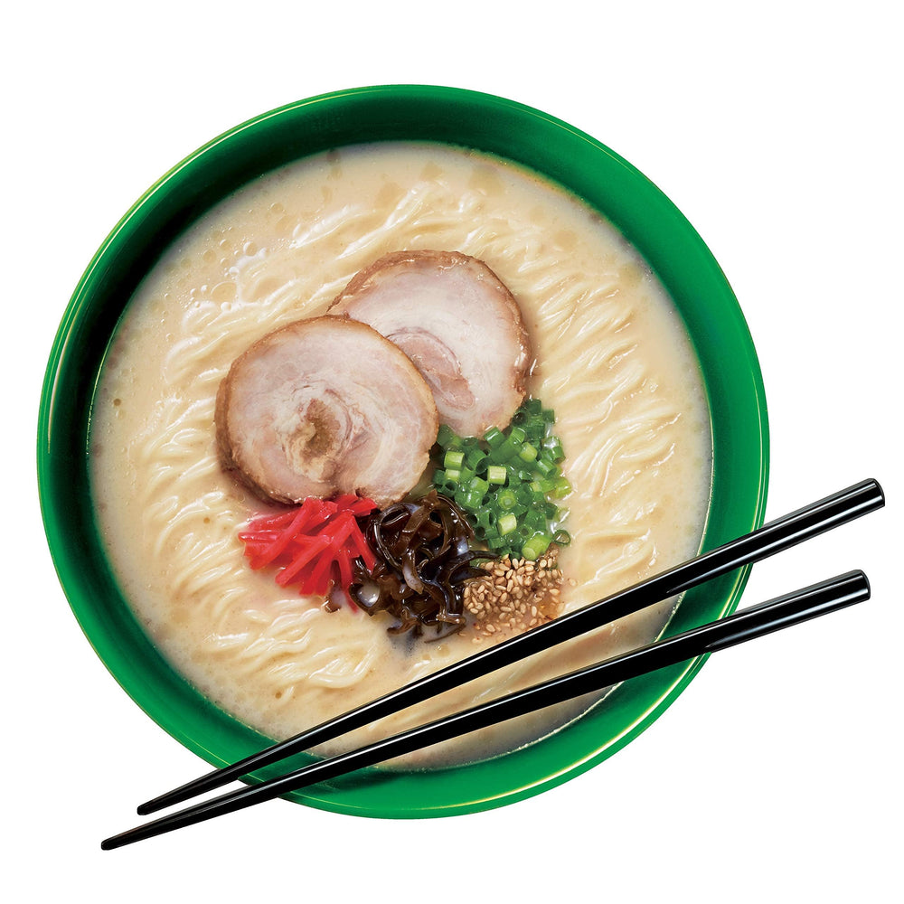 Nissin RAOH Tonkotsu cooking steps illustrating 4-minute prep