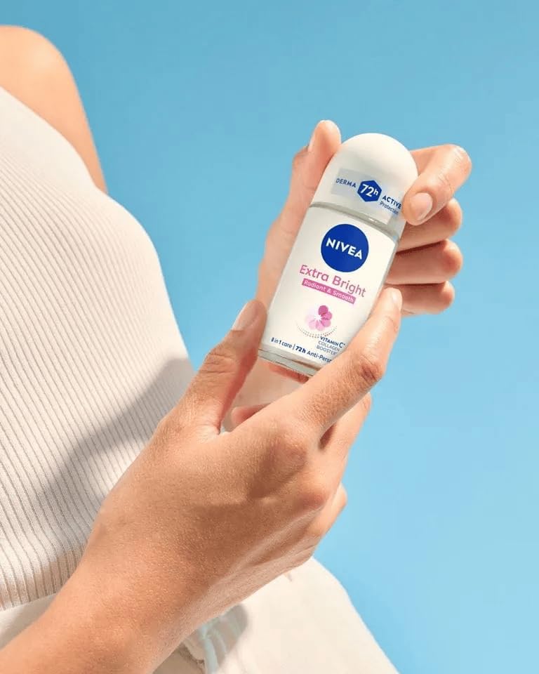 NIVEA Extra Bright on-the-go pack for fresh coverage.