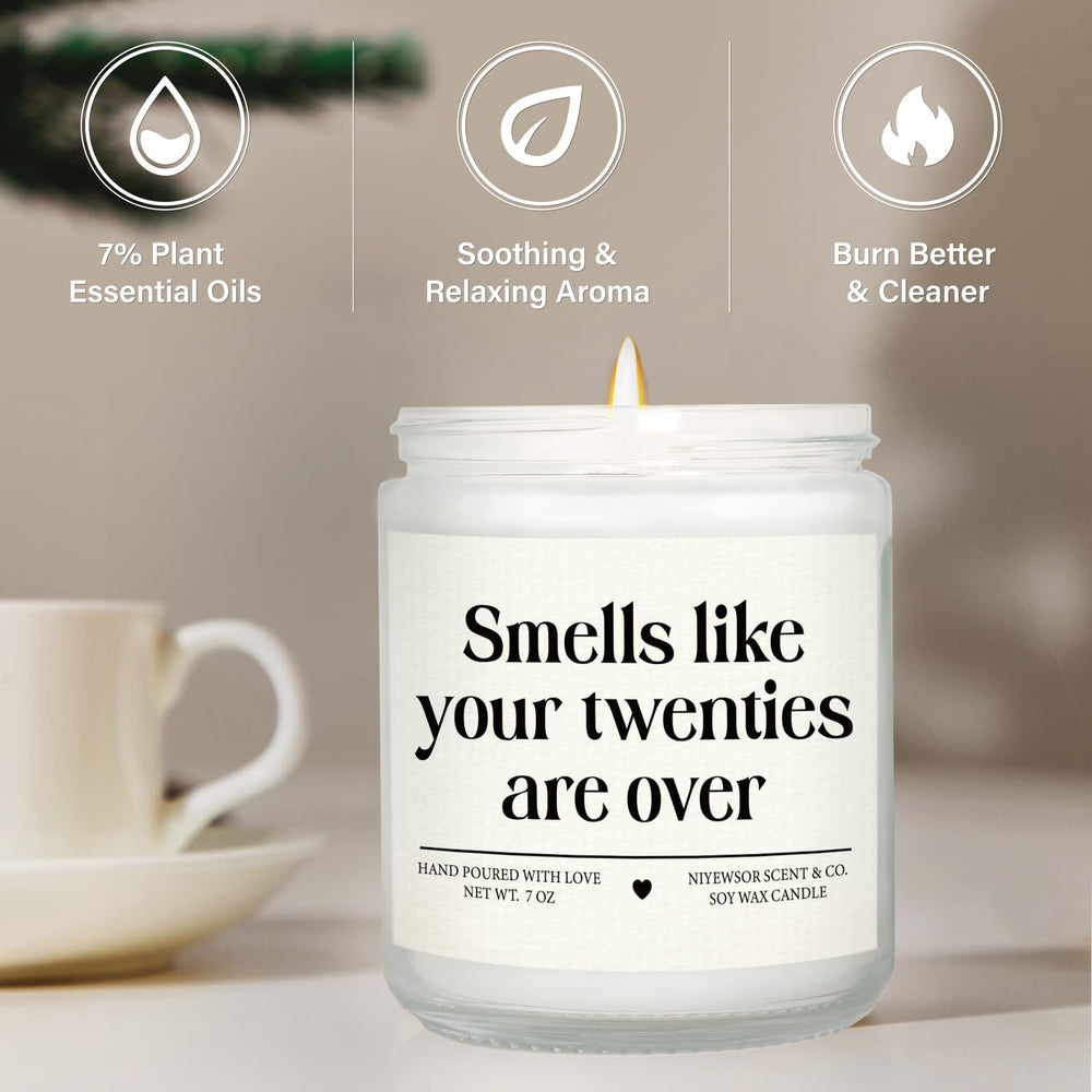 Niyewsor lavender aroma candle creates a calming atmosphere for gatherings.
