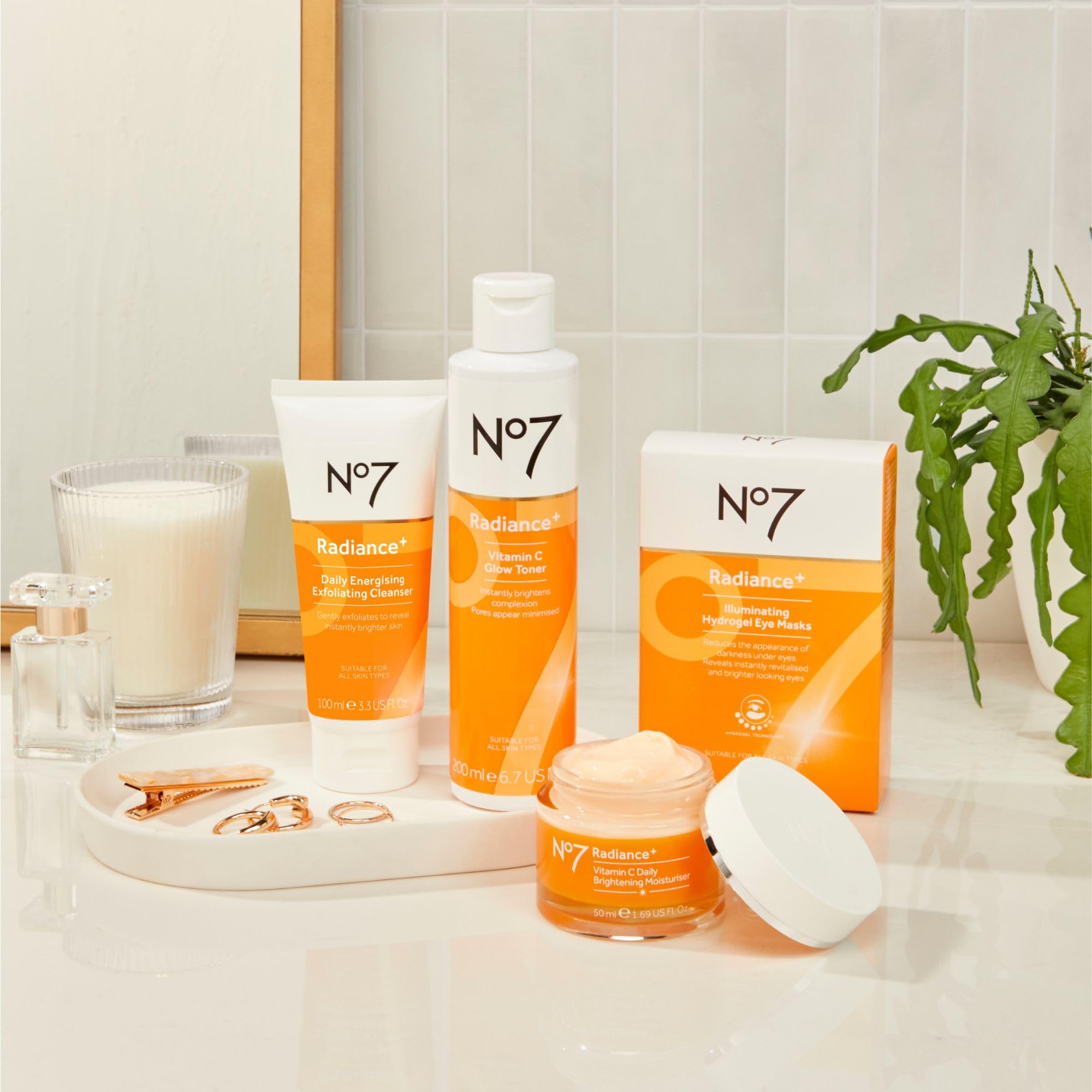 No7 Radiance+ vitamin C moisturiser finish is oil-free and non-greasy.