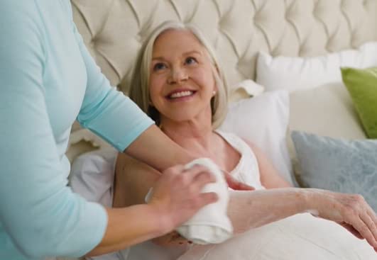 No-Rinse odor-free-clean scene suggests odor control without rinsing.