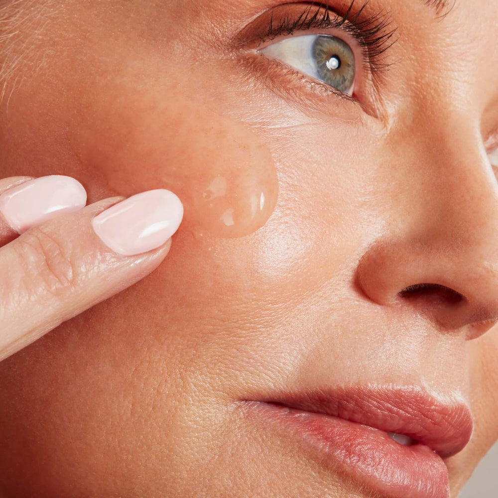 NuFACE 24-hour hydration visual emphasizing long lasting moisture and glow