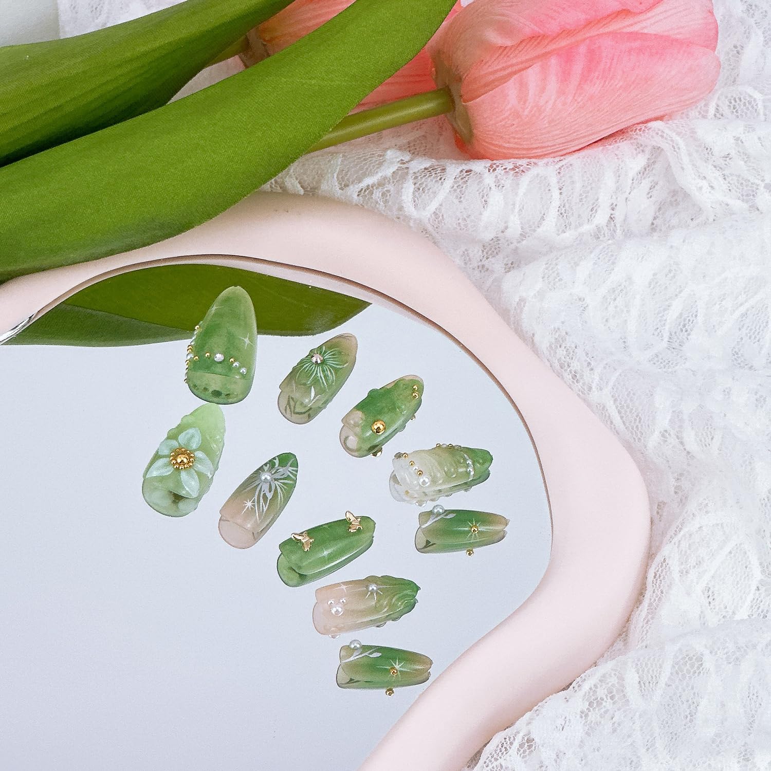 NZRAESTRS butterfly design press-on nails for stylish everyday wear