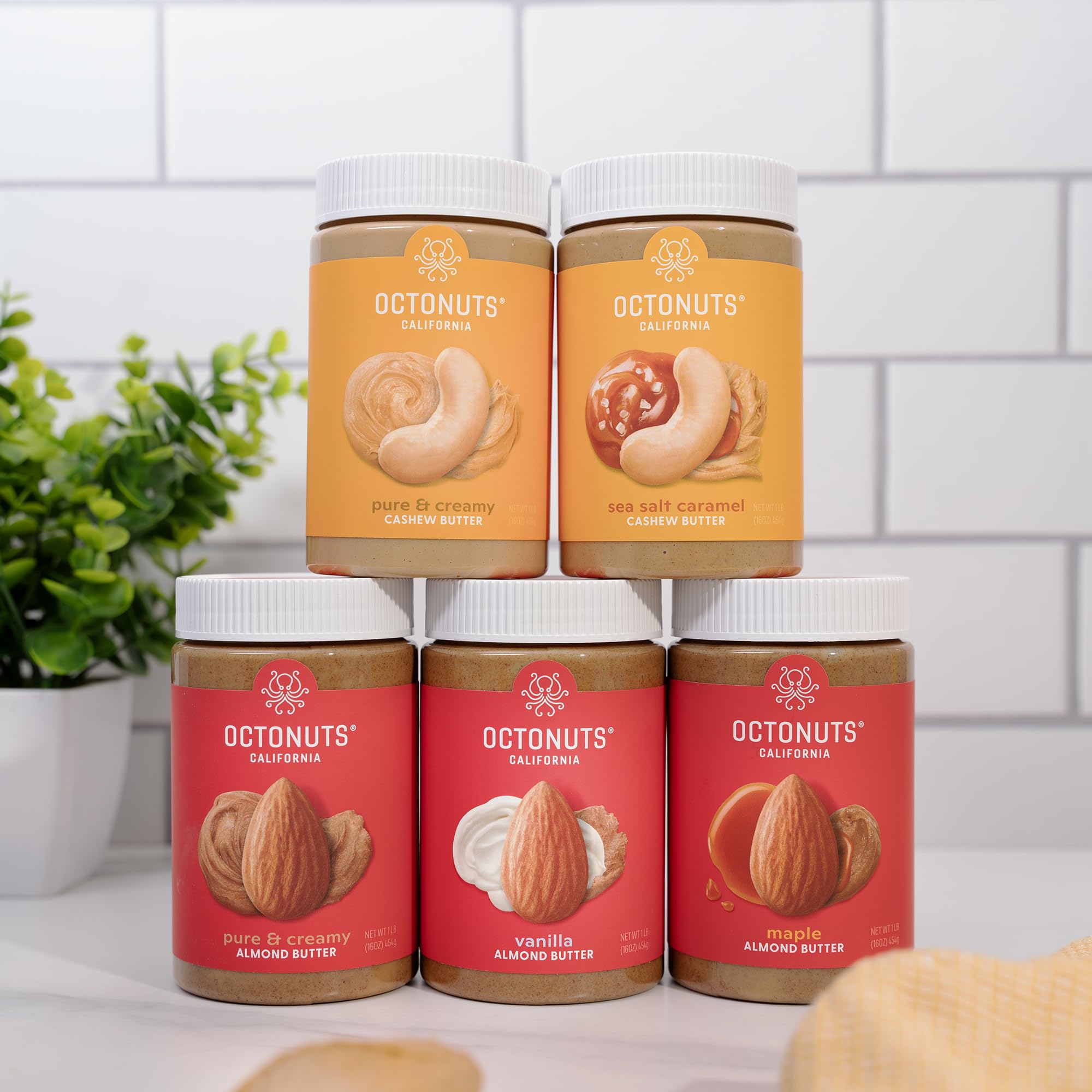 OCTONUTS Creamy Cashew Butter California-roasted nuts flavor shines.
