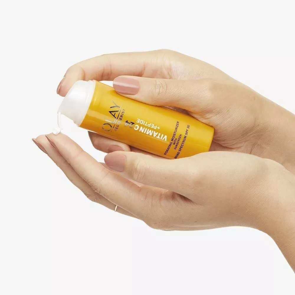 Olay lightweight, non greasy formula absorbs quickly for smoother skin