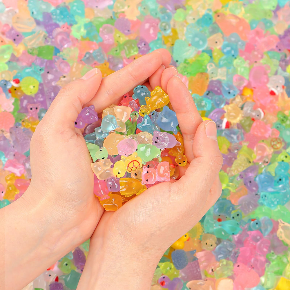 Onsioesd glow-in-the-dark resin figures perfect for kids' play