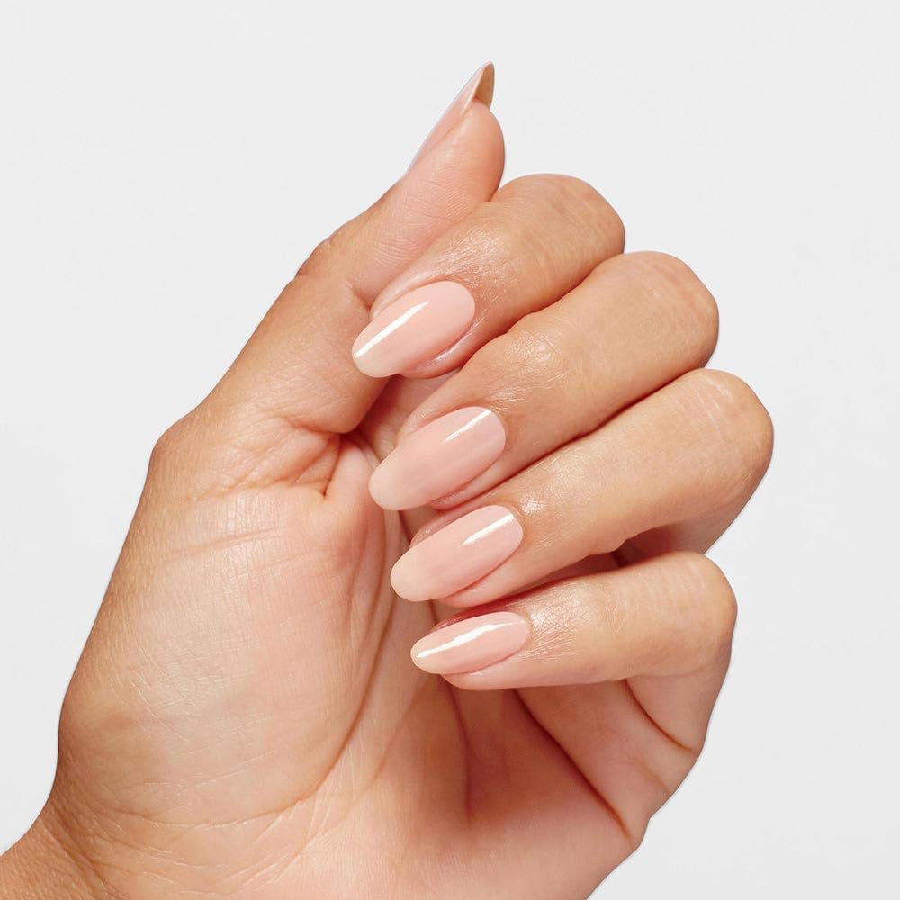 OPI Gel Plump Effect Top Coat resists chipping in everyday use