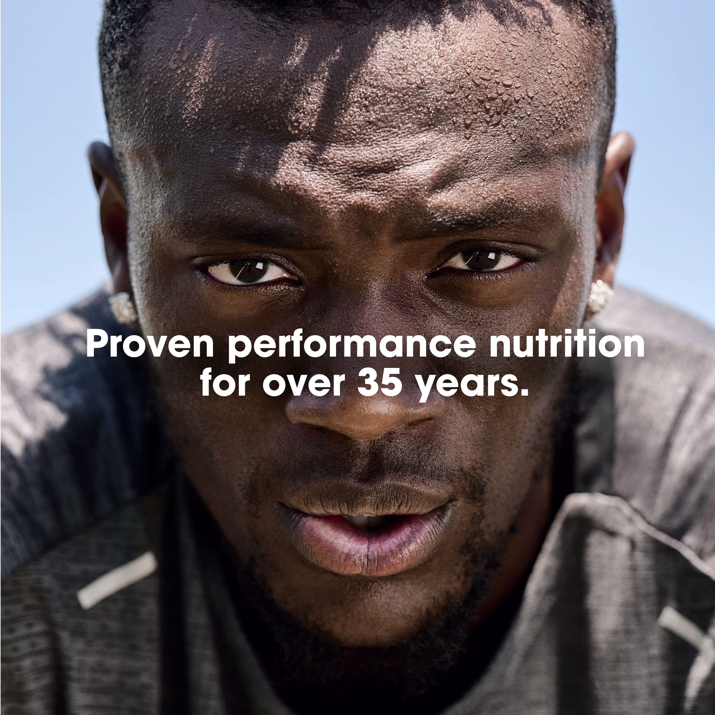 Nutrition panel on Optimum Nutrition Gold Standard Cinnamon Roll emphasizing protein per serving.
