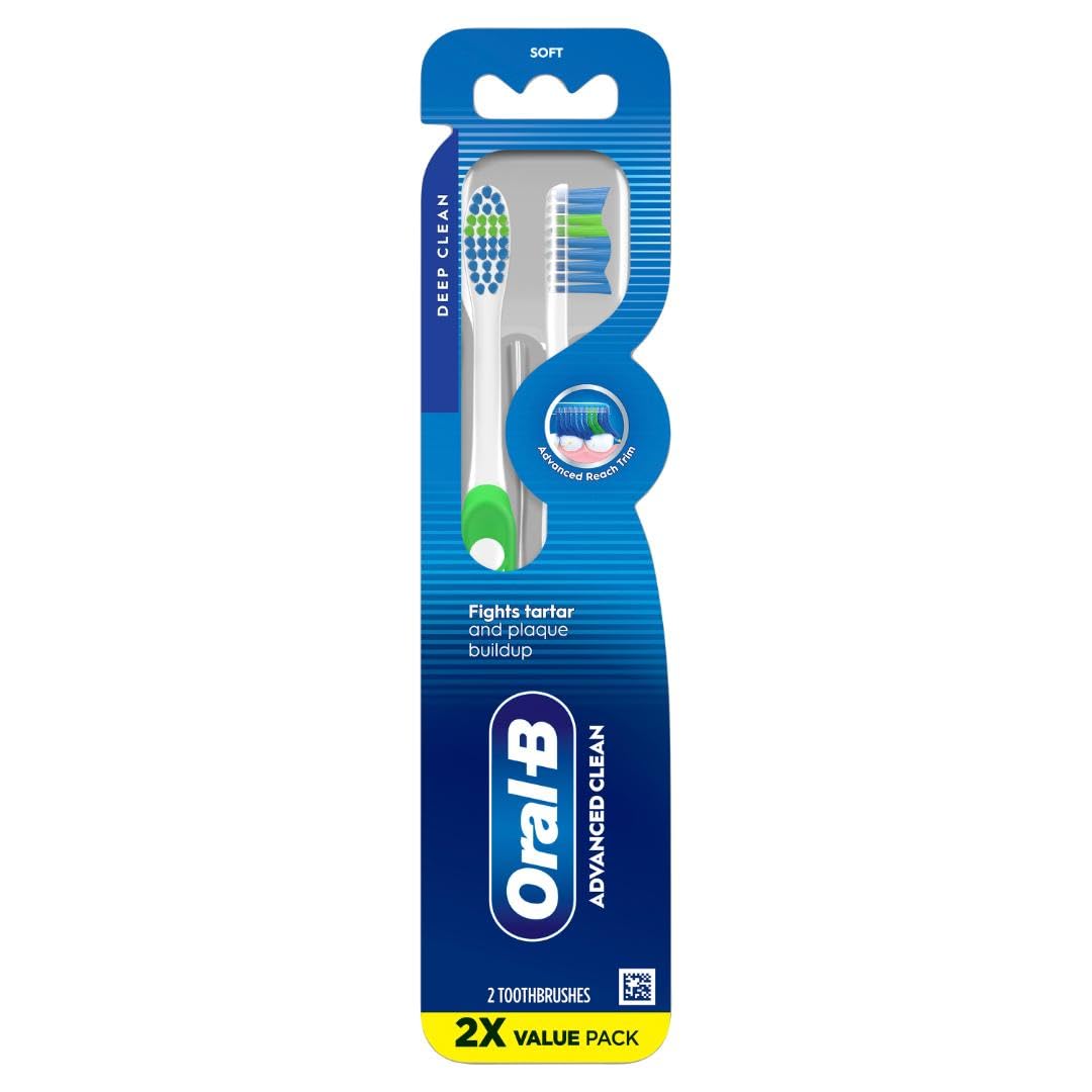 Oral-B Compact Brush Head supports easy maneuvering during brushing.