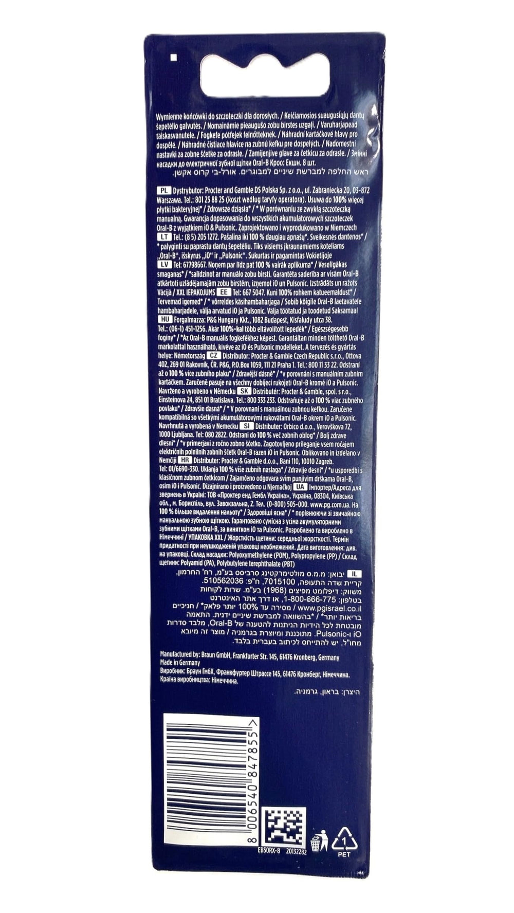 Oral-B CrossAction heads with angled bristles for thorough interproximal cleaning.