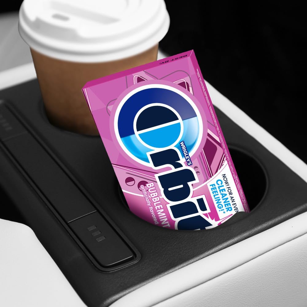 Orbit Bubblemint fresh breath on the go in action