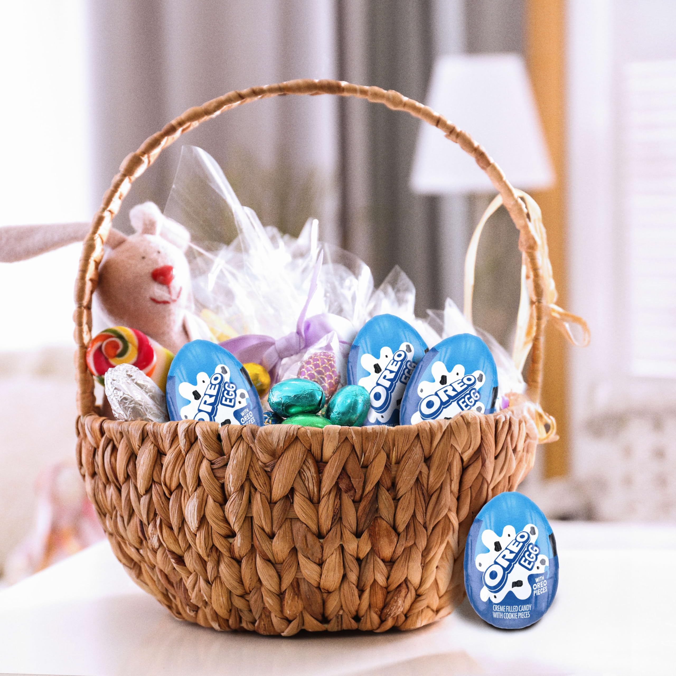 Close-up of the chocolate shell on OREO creme-filled eggs