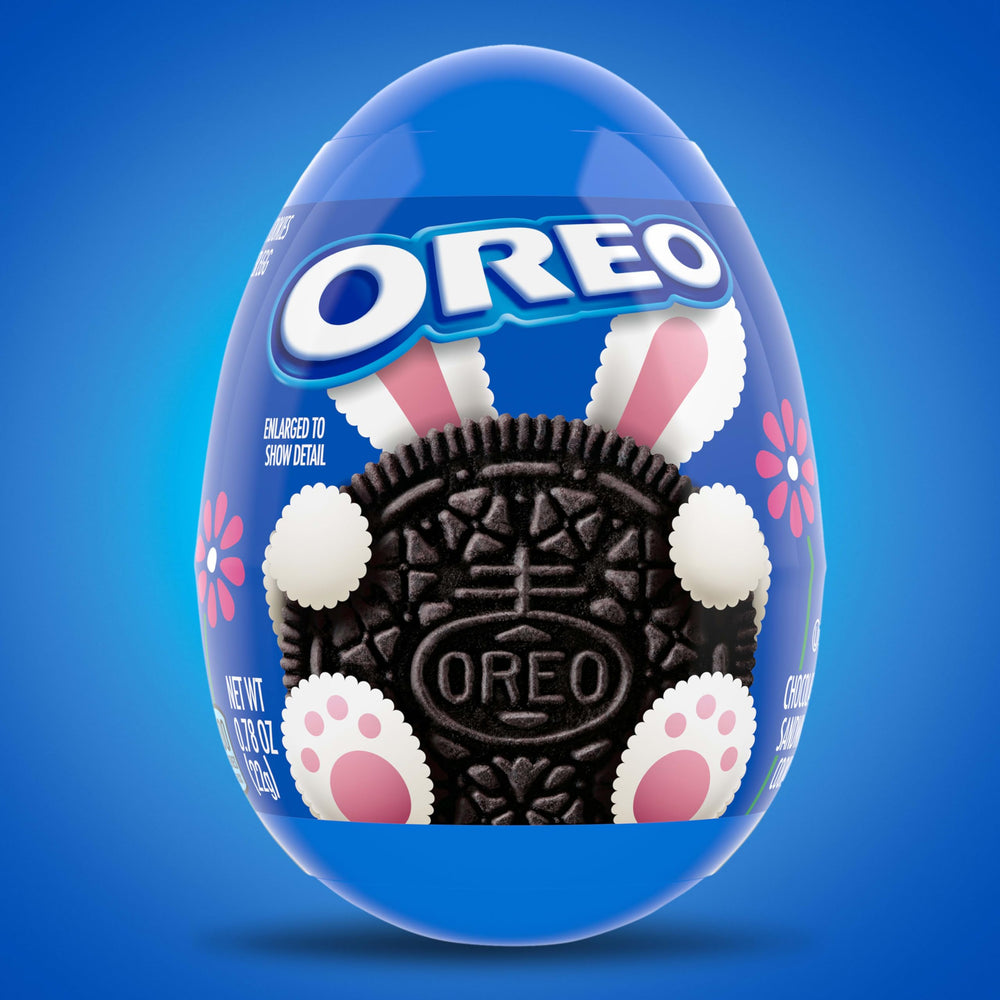 Oreo creme filling detail between chocolate wafers