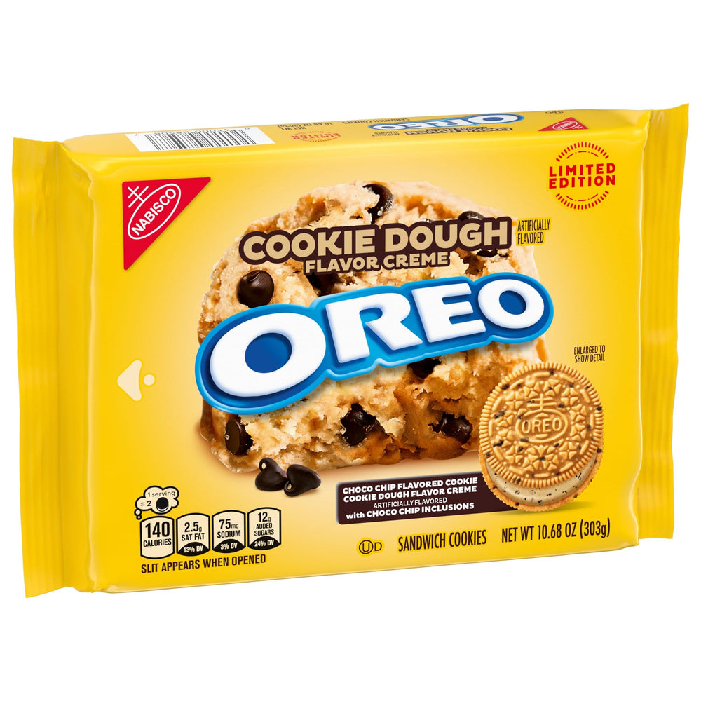 OREO Game Night Snacking suggests easy, crowd-pleasing treats during evenings with friends.