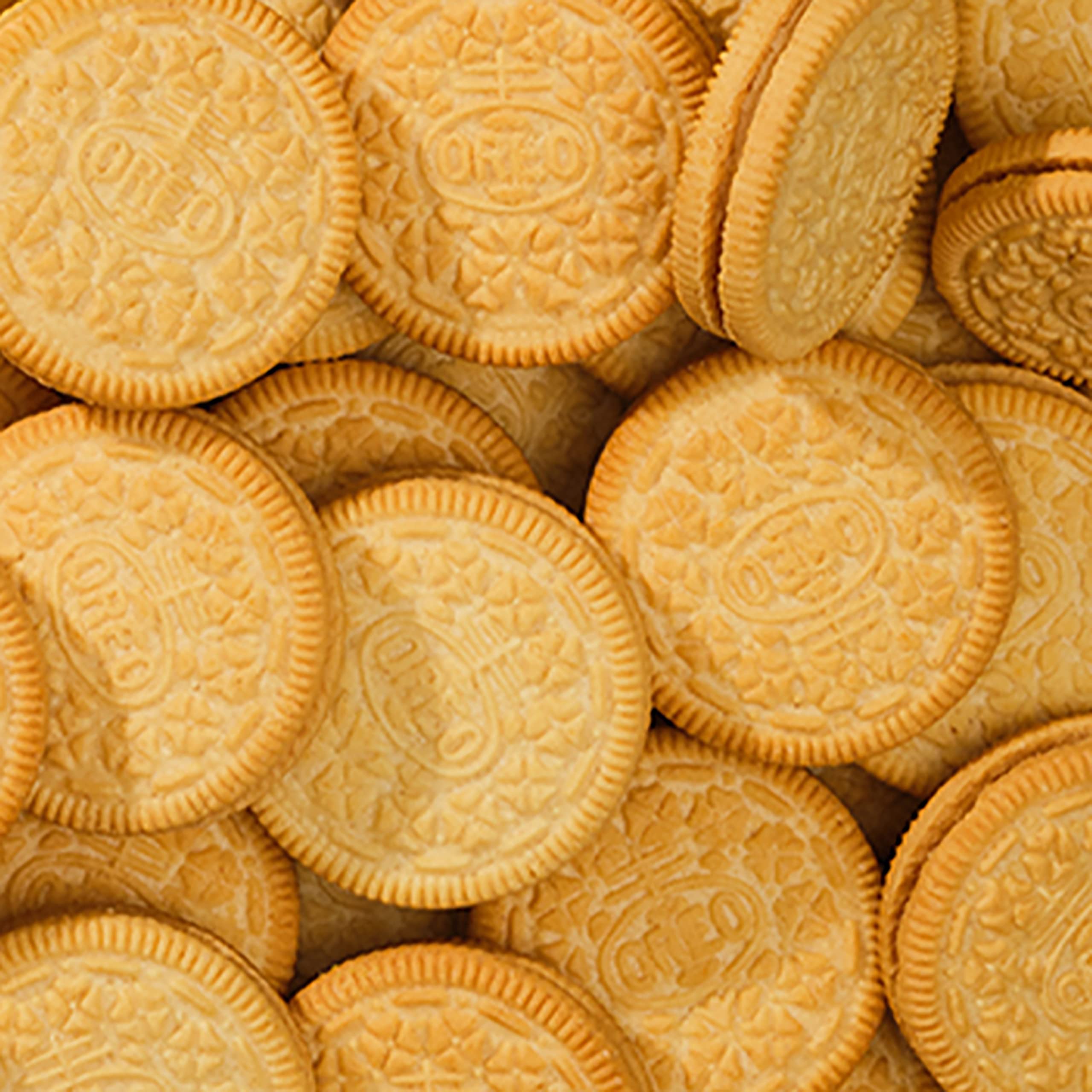 OREO Golden vanilla wafers for a creamy bite