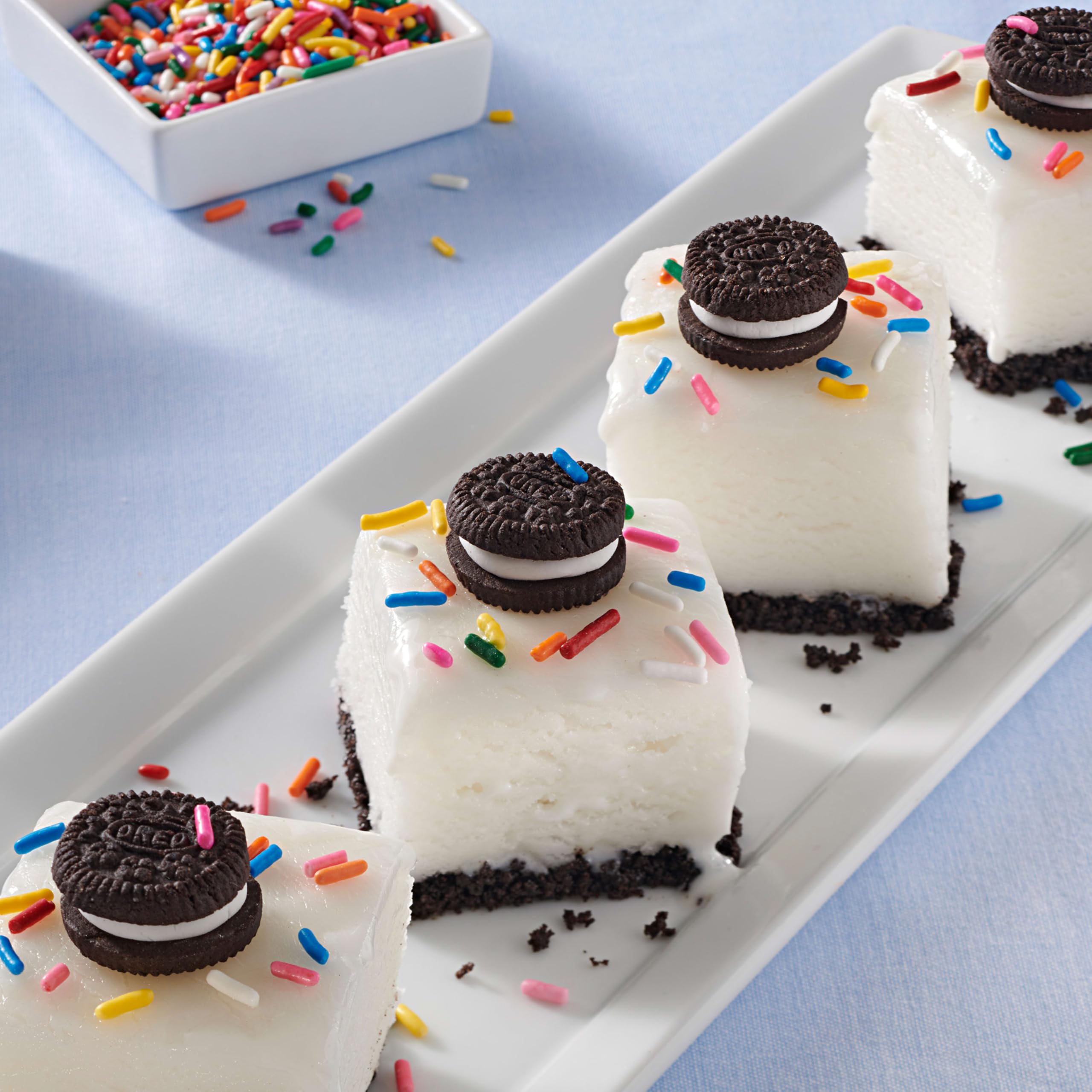 Certified kosher OREO snacks suitable for assorted occasions.