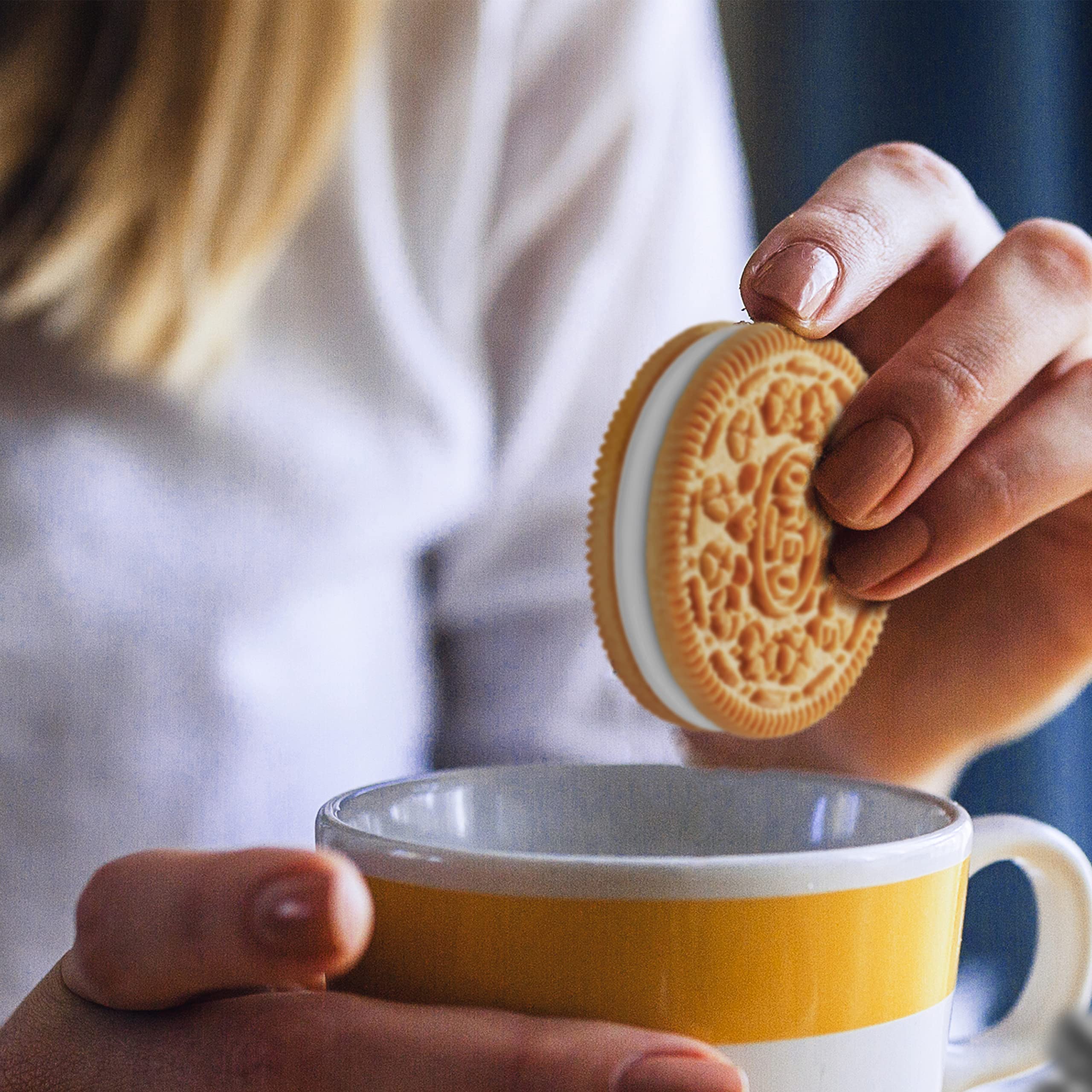 OREO Party-size pack with resealable tab keeps cookies fresh for sharing