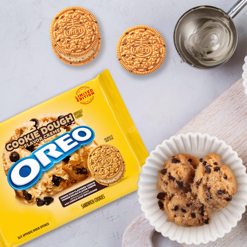 OREO Resealable Pack shown to keep cookies fresh for sharing or snacking throughout the day.
