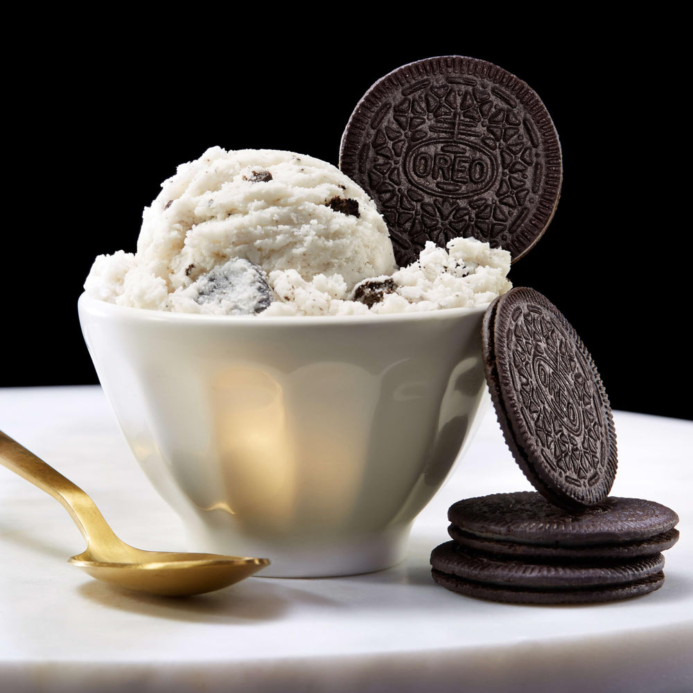 OREO Thins resealable pack keeps cookies fresh between servings.
