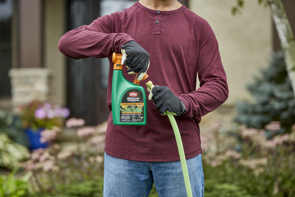 Ortho WeedClear coverage up to 5000 sq ft per bottle