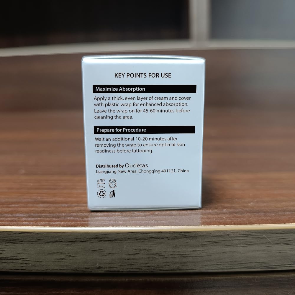 Oudetas Numbing Cream applied on skin near minor irritation.