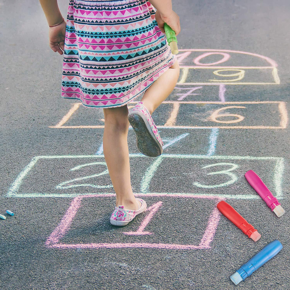 Outus sidewalk chalk holder purple enables smooth lines on boards.