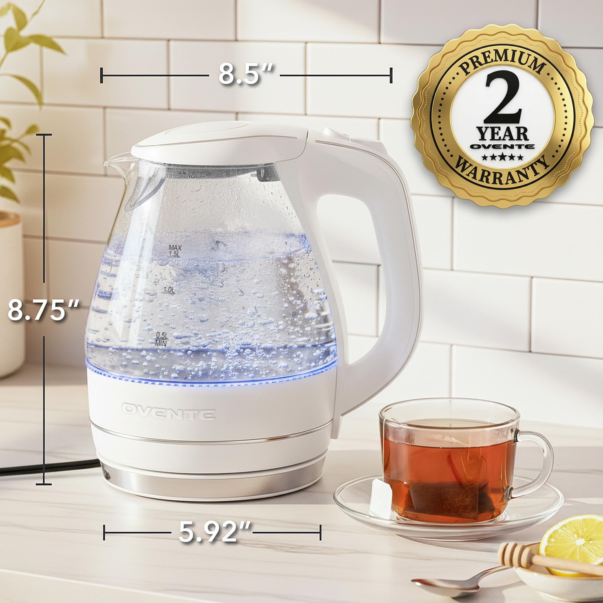 OVENTE KG83W wide-opening lid for easy filling and cleaning.